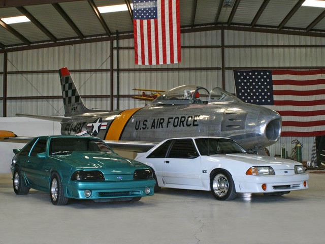 2 Mustangs and an F-86 Sabre